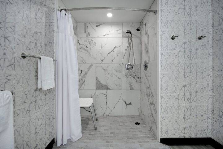Crowne Plaza Auburn Hills by IHG