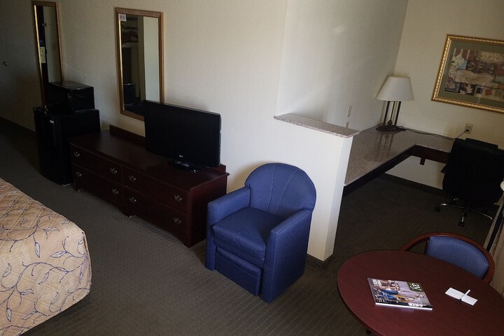 Room 16 of 25