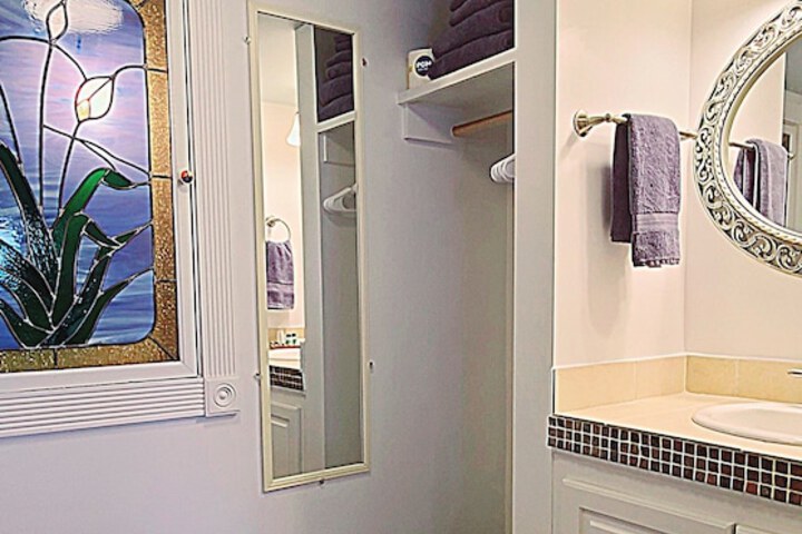 Room 29 of 90