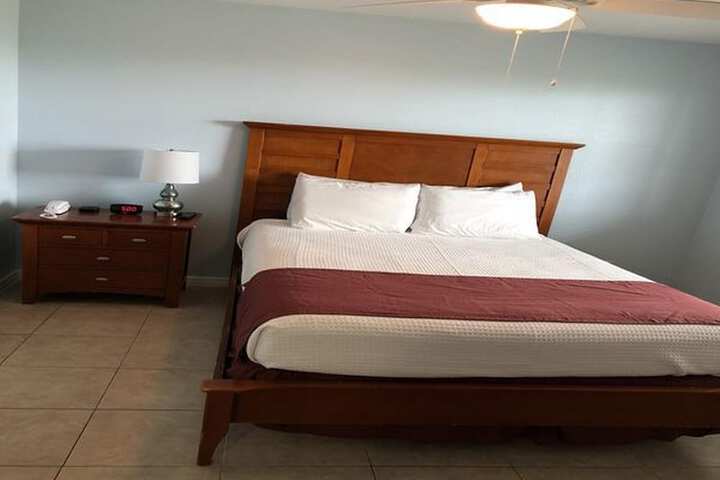 Beachgate CondoSuites and Oceanfront Resort