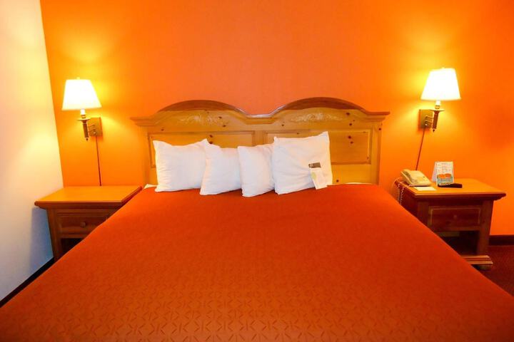 Room 14 of 38