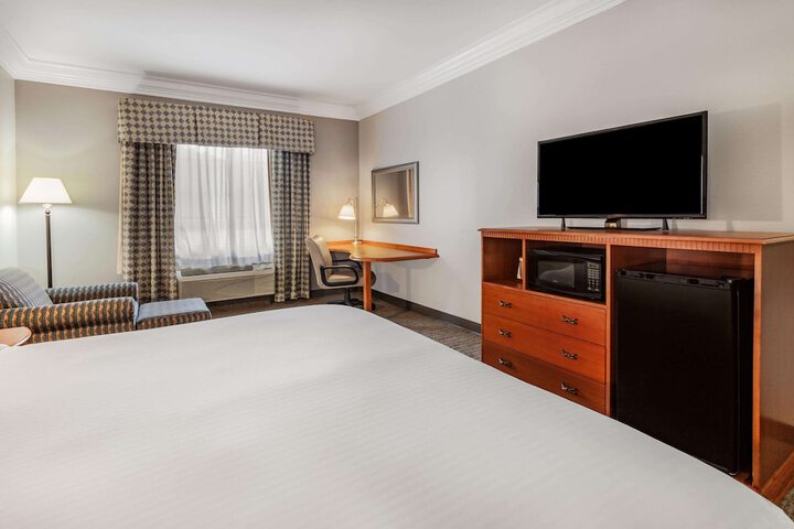 Room 31 of 38