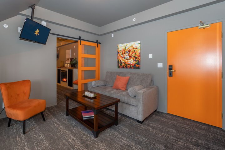 Room 7 of 25