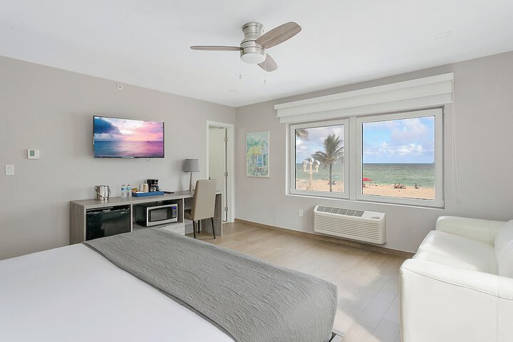 Room 30 of 47