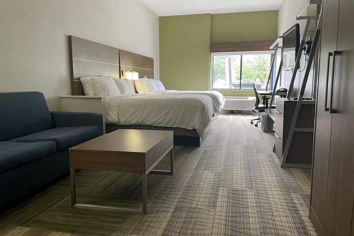 Room 32 of 56