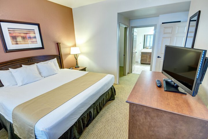 Room 92 of 109