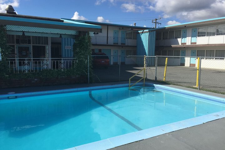 Pool 3 of 20