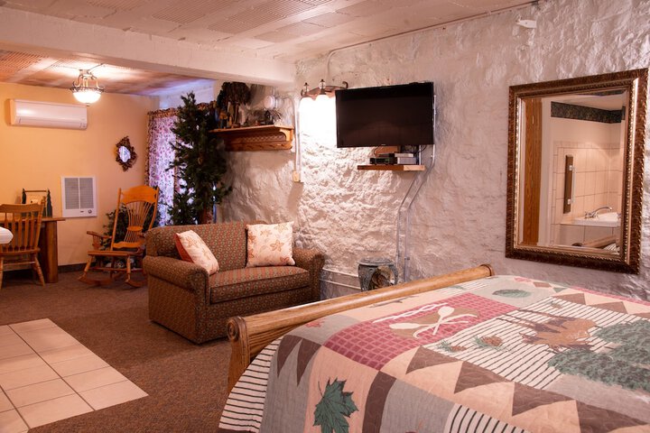 Room 107 of 119