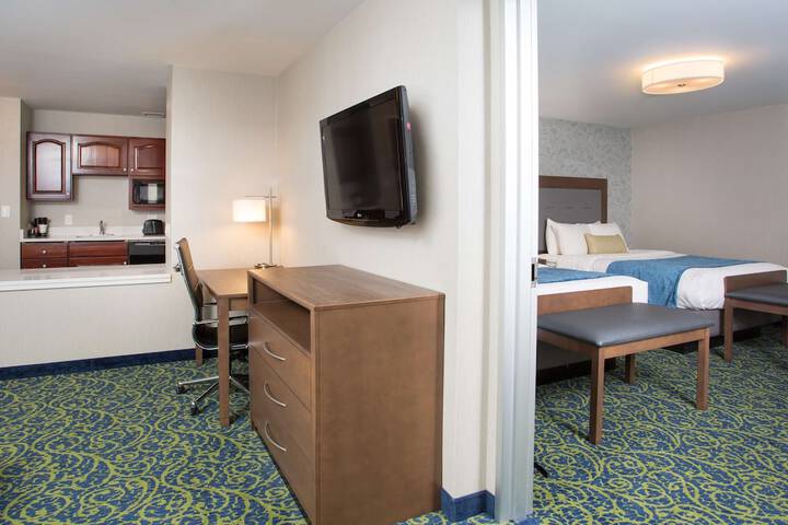 Best Western Plus Portsmouth Hotel & Suites