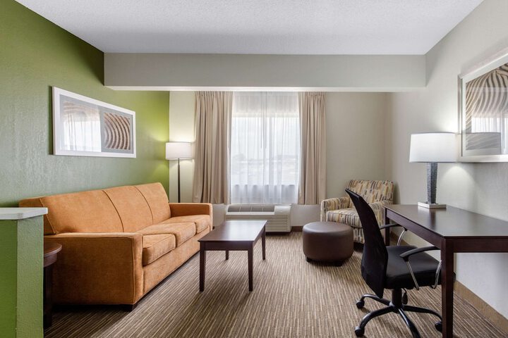 Quality Inn & Suites Mountain Home North
