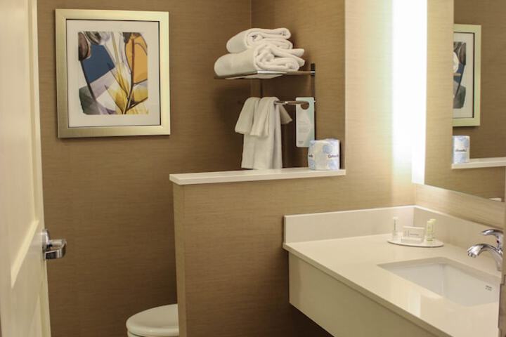 Fairfield Inn & Suites Boston Marlborough / Apex Center
