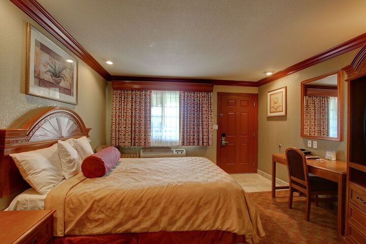 Room 27 of 35
