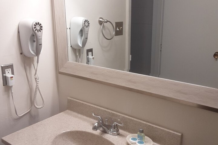 Room 17 of 25