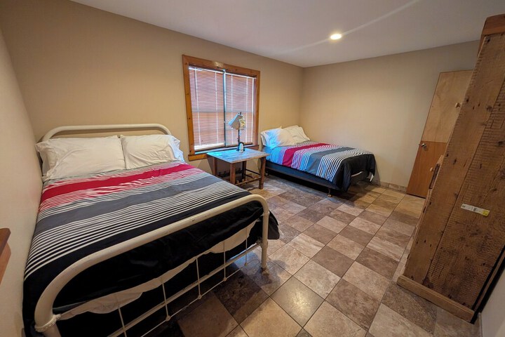 Cedarvale Cabins at Turner Falls