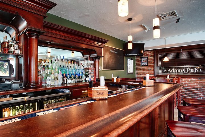 Lounge 50 of 60