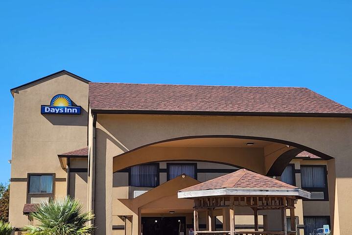 Hotel 2 of 42