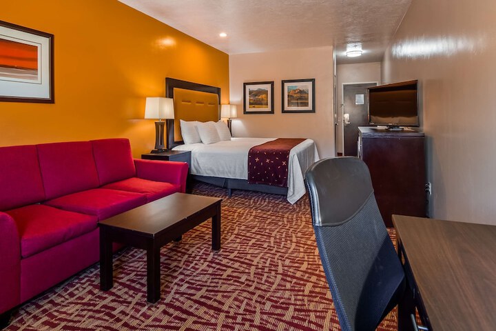 Room 11 of 31