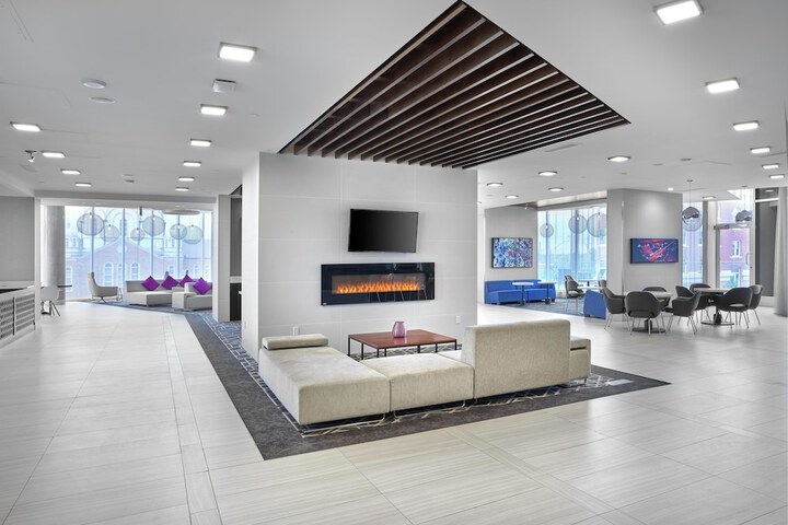 DoubleTree by Hilton Edmonton Downtown
