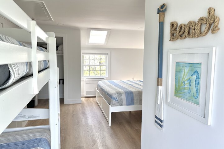 Room 70 of 87