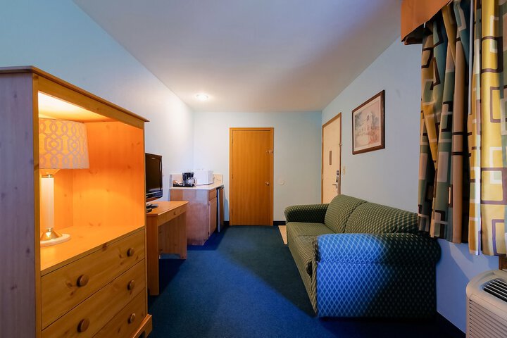 Room 33 of 111
