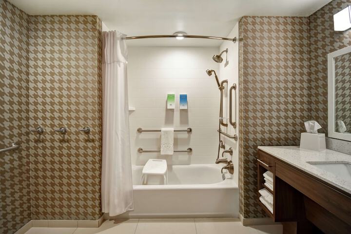 Room 20 of 45