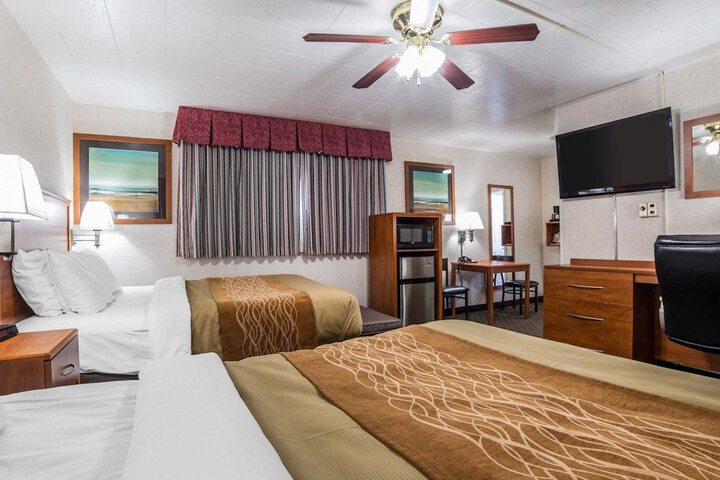 Room 10 of 25
