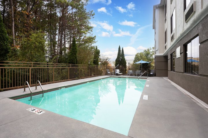 Pool 9 of 49