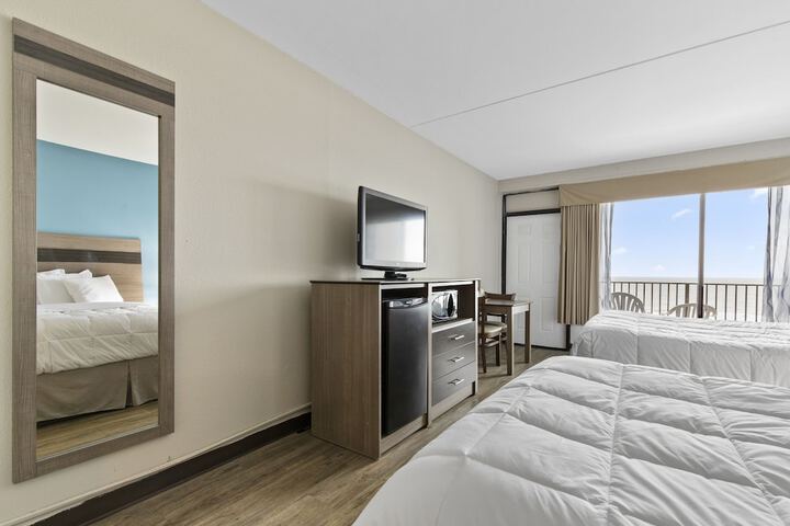 Room 47 of 86