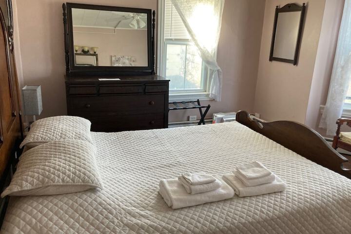 Room 25 of 53