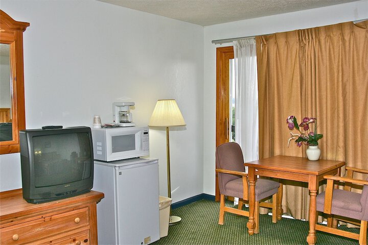 Room 65 of 105