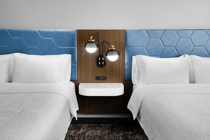 Hampton Inn & Suites Dallas-DFW ARPT W-SH 183 Hurst