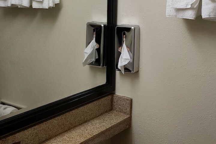 Room 25 of 35