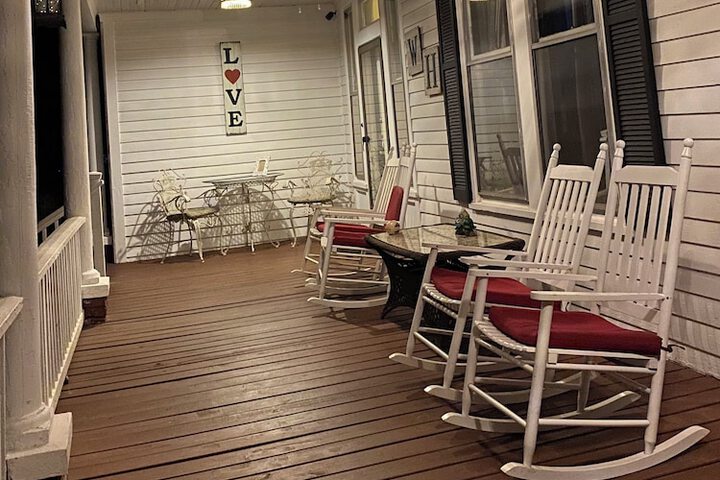 Hotel 7 of 75