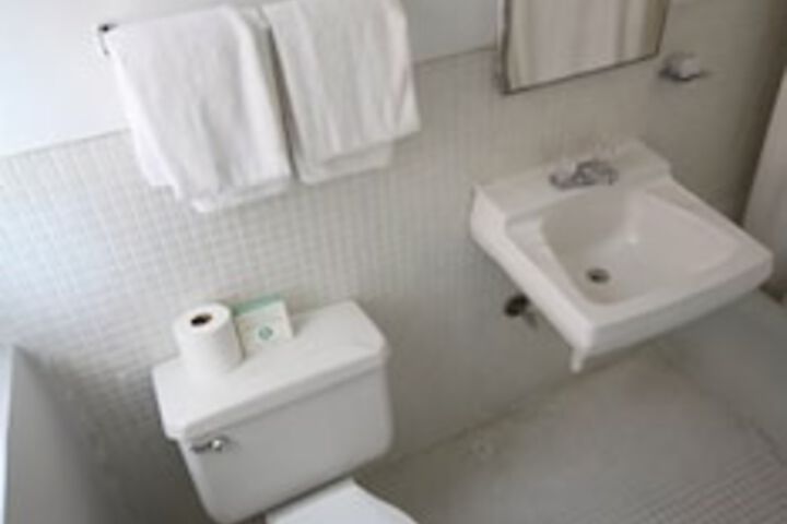 Room 10 of 15