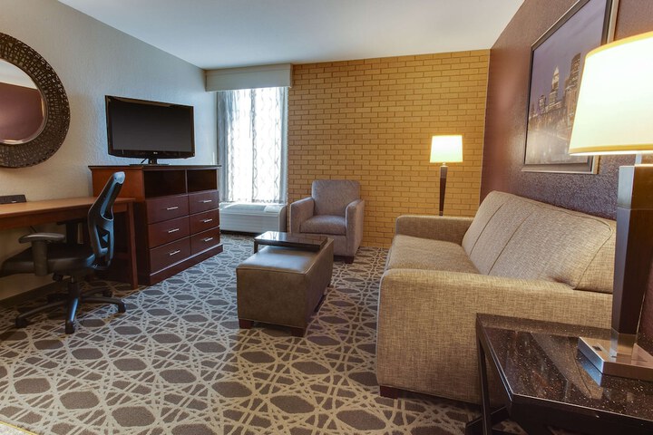 Room 13 of 44