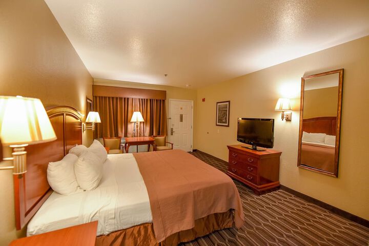 Room 16 of 30