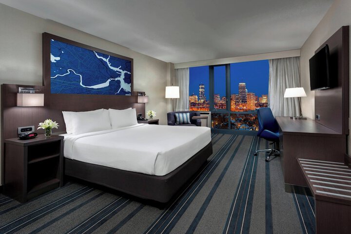 Courtyard by Marriott Boston-Cambridge