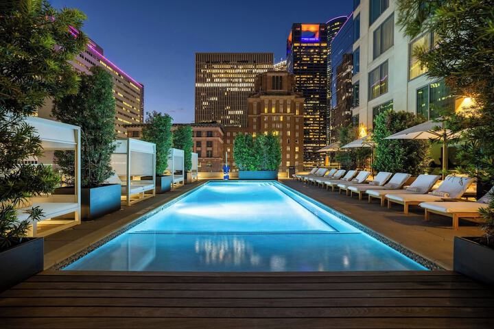 The Laura Hotel Houston Downtown, Autograph Collection