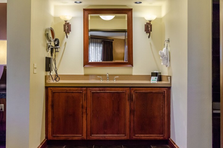 Lodge at Feather Falls Casino
