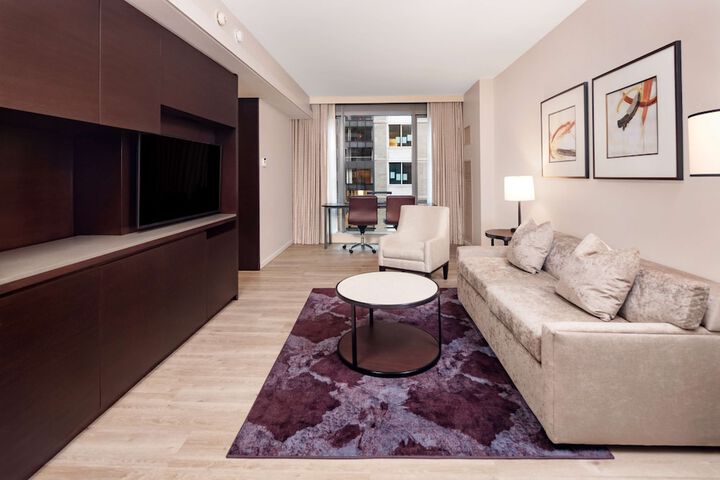 Room 14 of 36