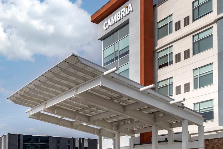 Cambria Hotel Bloomington Mall of America Minneapolis Airport