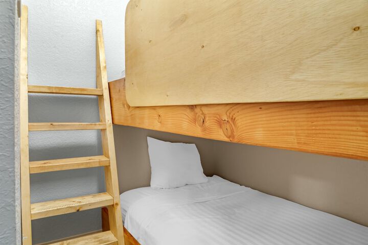 Best Western Lakewinds