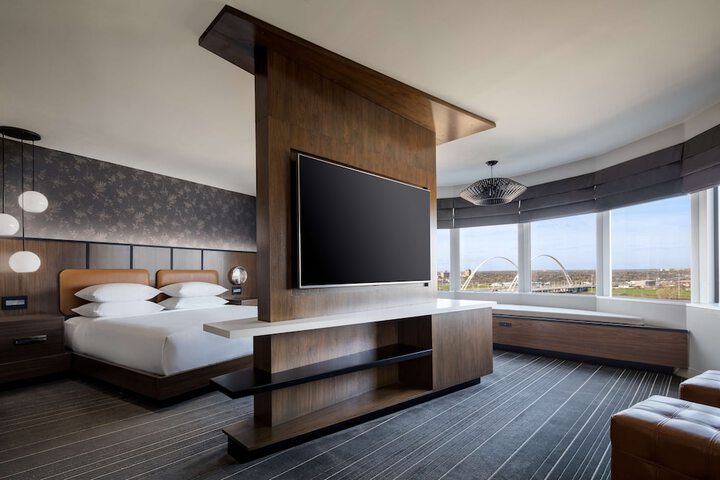 Room 42 of 68
