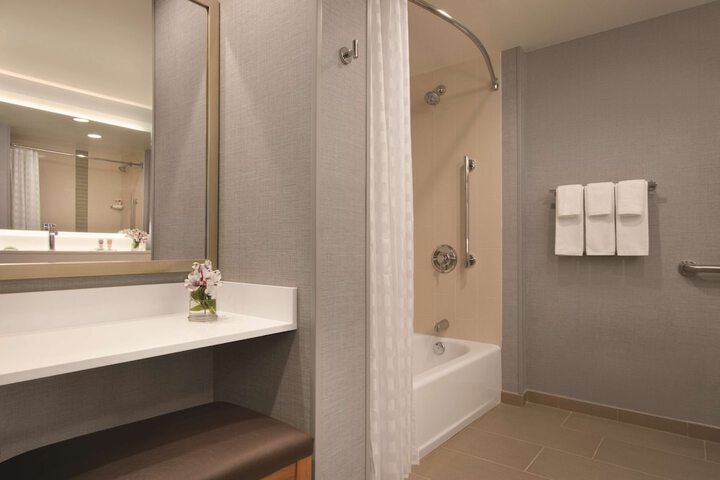 Hyatt Place Chicago / OHare Airport
