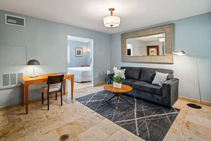 Room 42 of 55