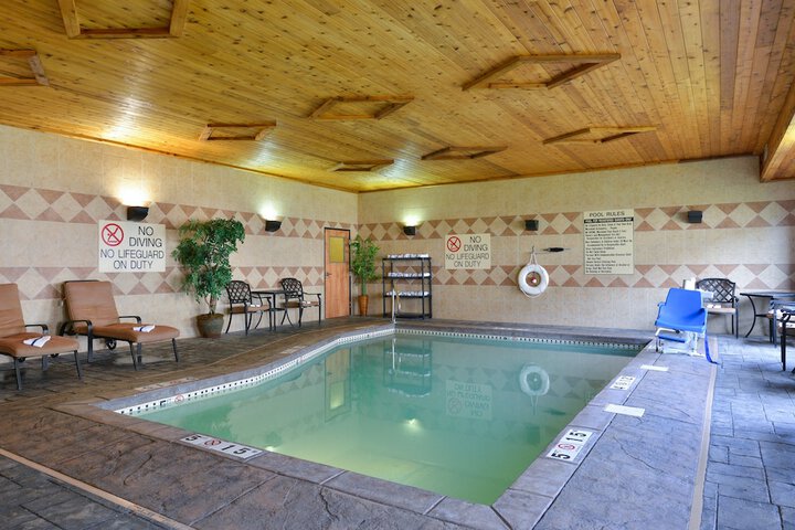 Comfort Suites Salina South