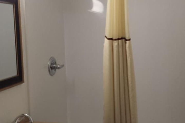 Budget Inn Fairport