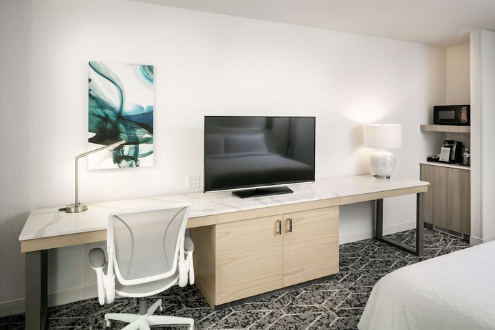 Hilton Garden Inn Seattle Bellevue Downtown WA