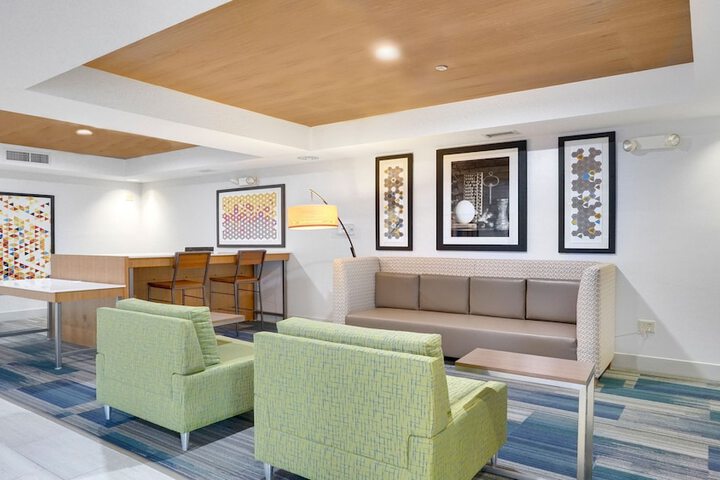 Hotel Interior 7 of 25