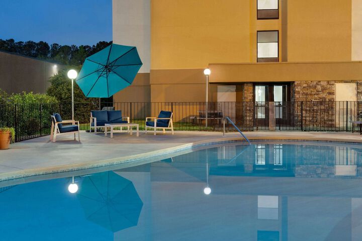 Pool 4 of 39